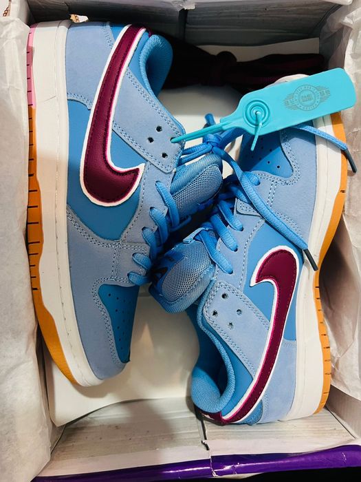 Продам кроссовки Nike