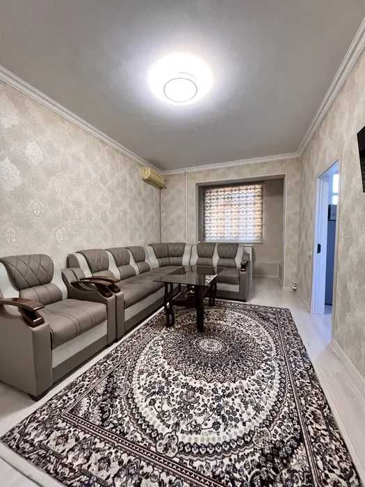 R2! Сдаётся ШИКАРНАЯ Квартира 2/1/4 на Мирабаде, ор-р Рисовый !