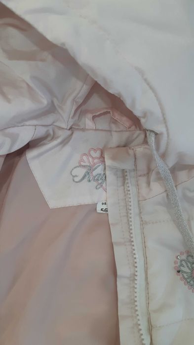 Продам куртку детскую весеннюю