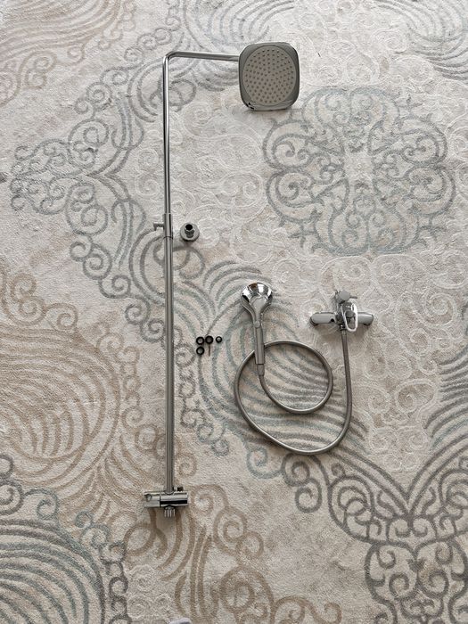 Смеситель, душевая стойка