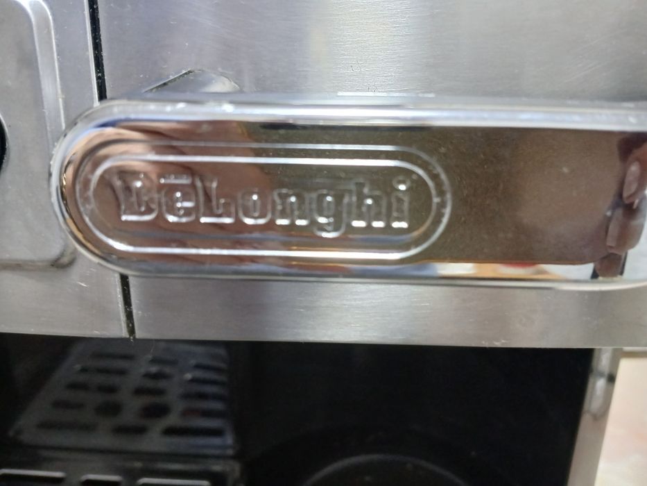Espresor DeLonghi