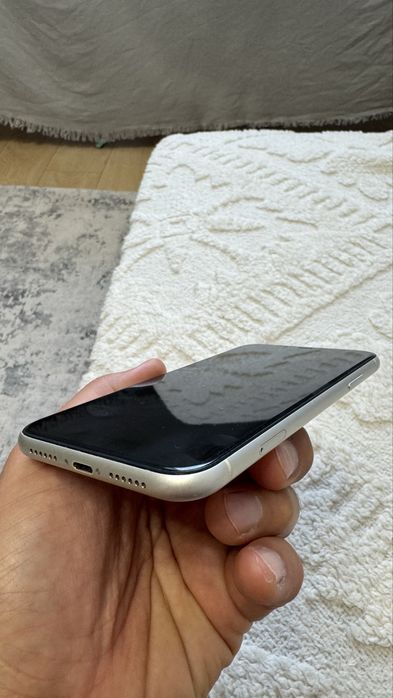 Iphone 11 в отличном состоянии
