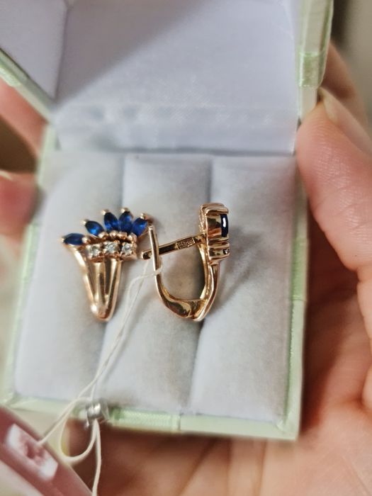 Золотые сапфировые серьги 585 пробы