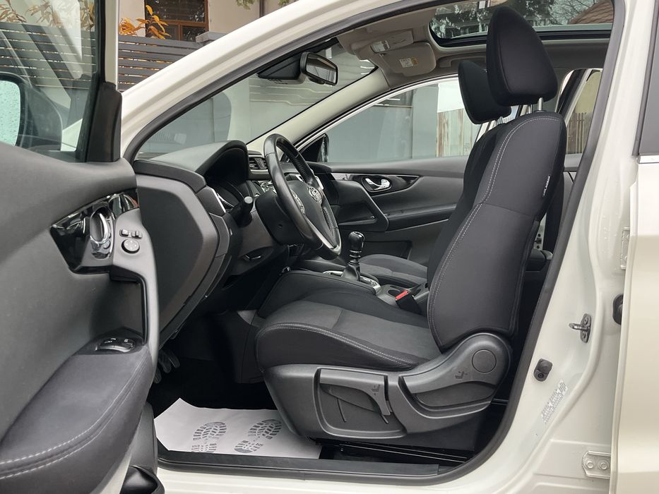 Nissan Qashqai 1.6 dCi//Euro 6//Panoramic//Garanție 12 luni