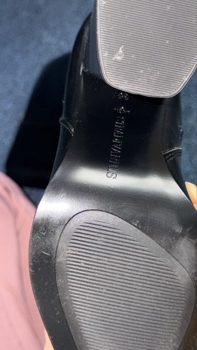 Cizme pana la genunchi Straduvarius