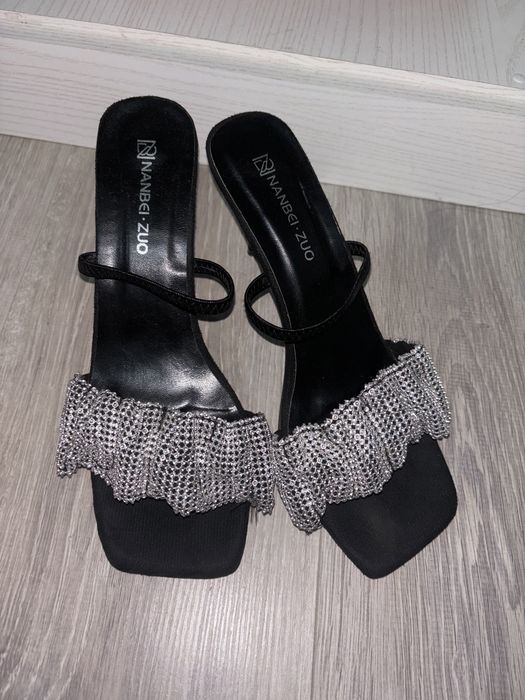 Продам босоножки 38-го размера