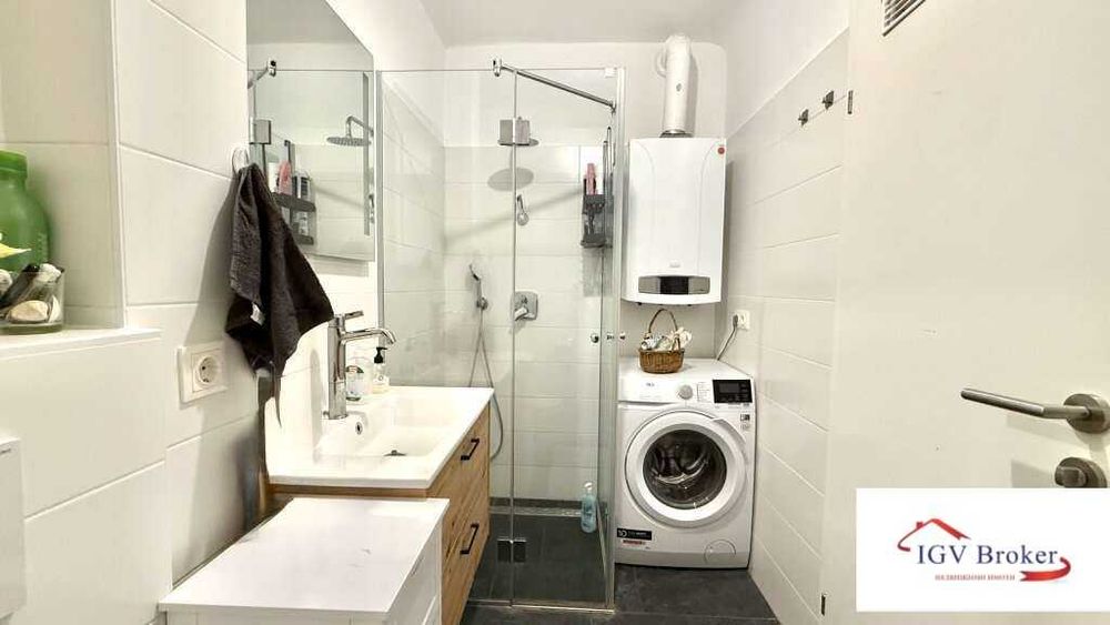 Продава се Тристаен апартамент в София, Люлин 9 - 85 кв.м за 3989 €/кв.м - Снимка #13