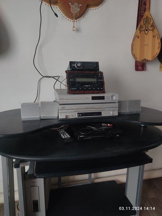 Компютерныи стол