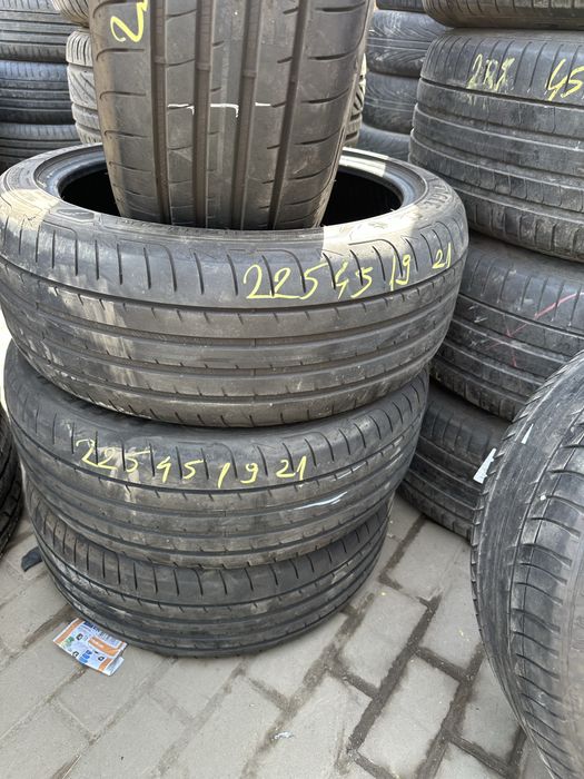 Set anvelope vara 225/45/19 GoodYear dot 2021