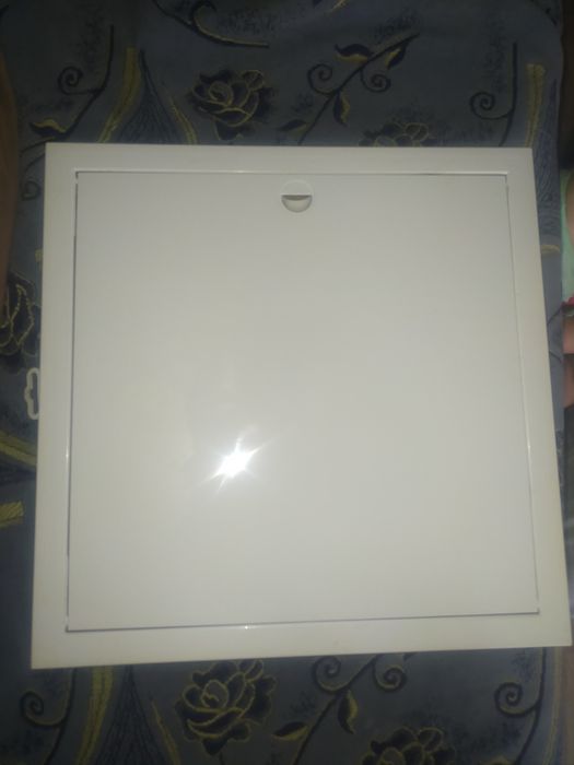 Люк дверца ревизионный