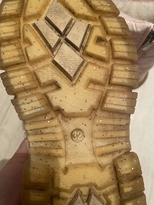 Отдам сапоги и кросовки для детей