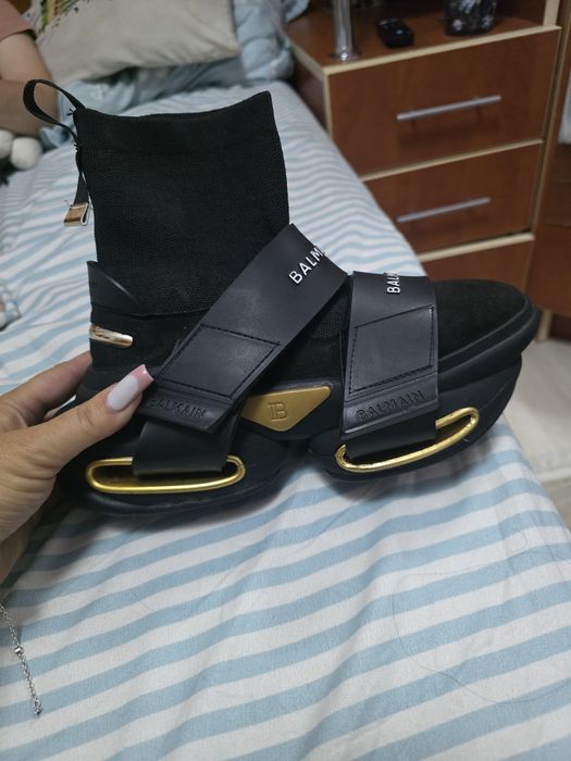 Adidași balmain noi