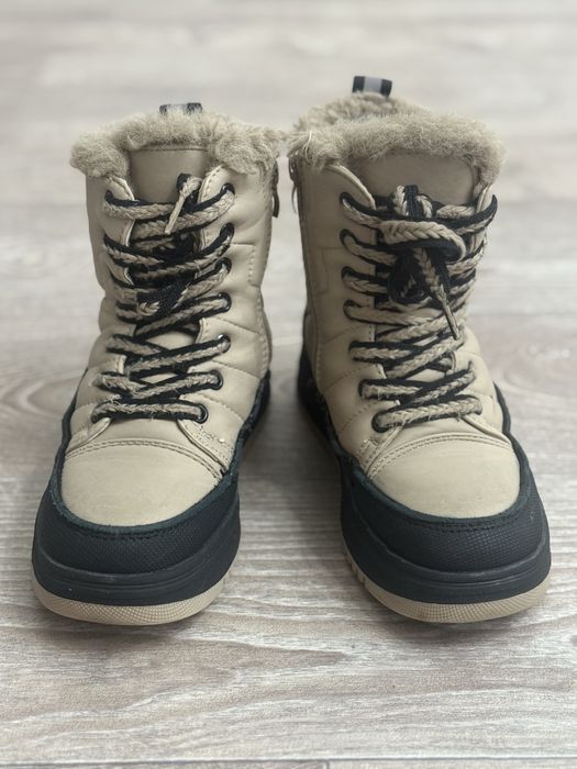 Продам детские зимние ботинки