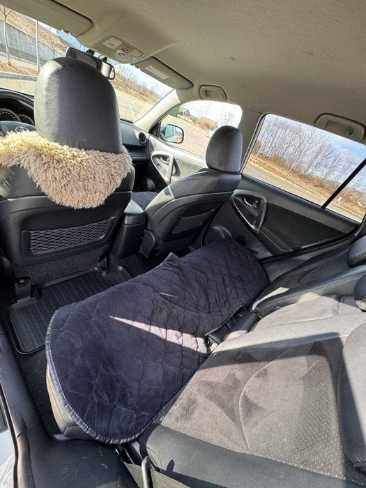 Toyota RAV4 2.2 D-4D an 2011 automată