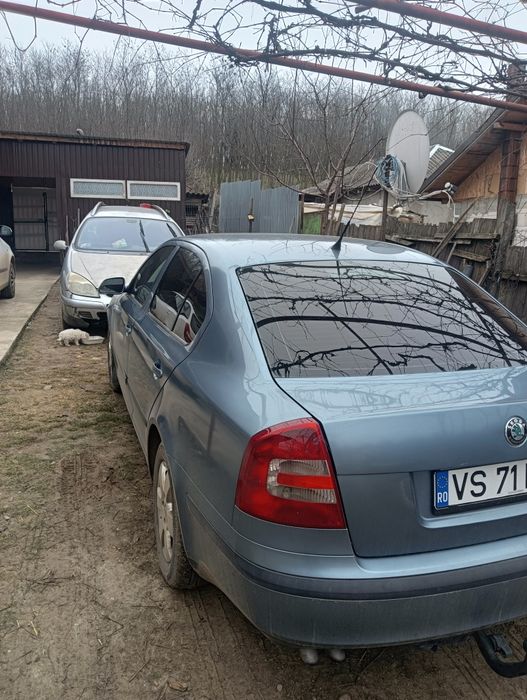 Vând Skoda Octavia