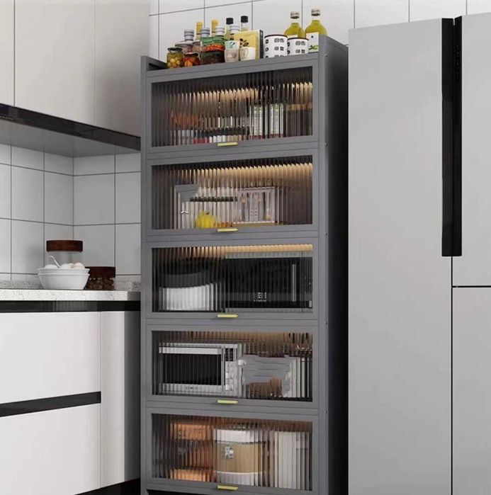 ошхона шкафлари шаффоф эшиклар билан / ошхона жавонлари эшиклари билан