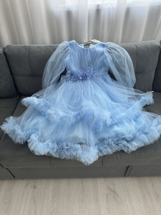 Продам платье на девочку, размер 40