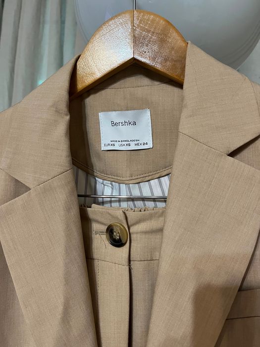 Костюм шикарный Bershka