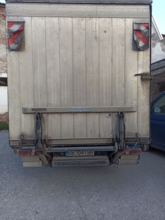 Транспорт с бусове   с падащ борд