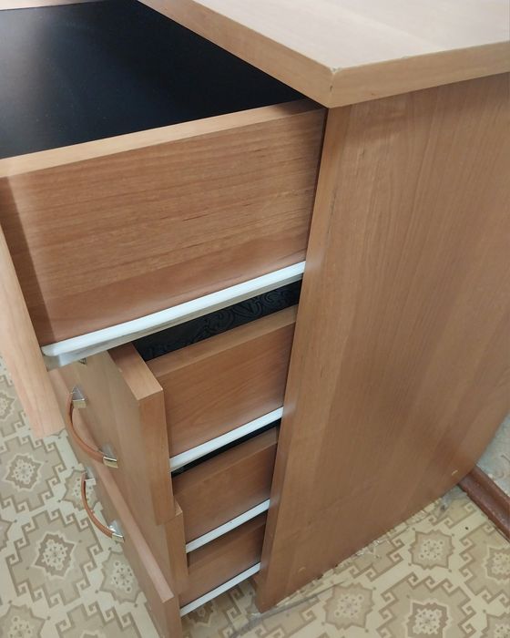 Продам комод на 4 ящика