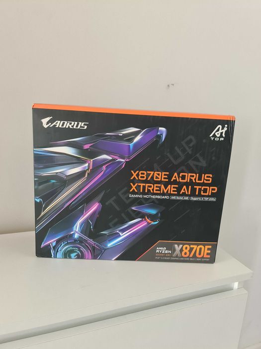 Placa de Baza GIGABYTE X870E AORUS Xtreme AI Top Noua