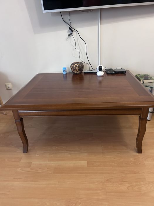 Класически мебели сет с маса за хранене