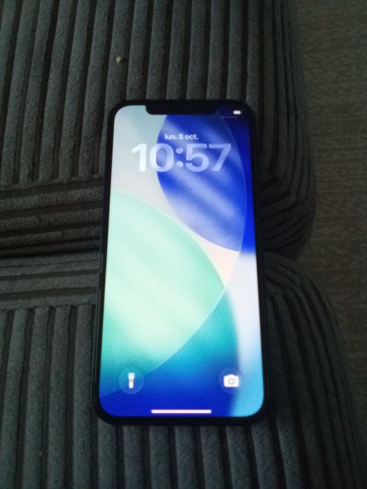 Vând iPhone 12 !