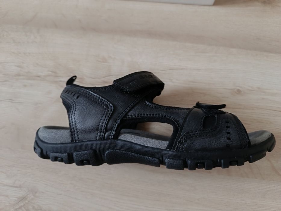 Geox. Сандали на мальчика р40.