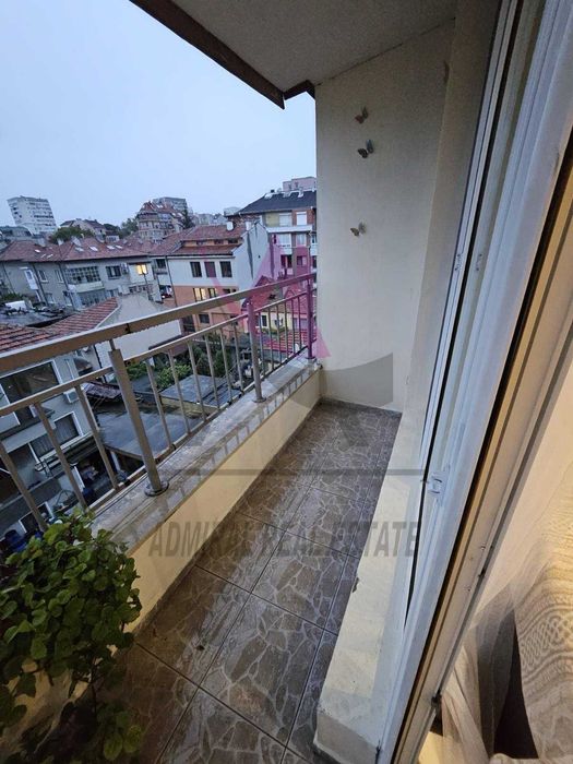 Дава се под наем Двустаен апартамент в Варна, Цветен квартал - 40 кв.м за 250 € - Снимка #4