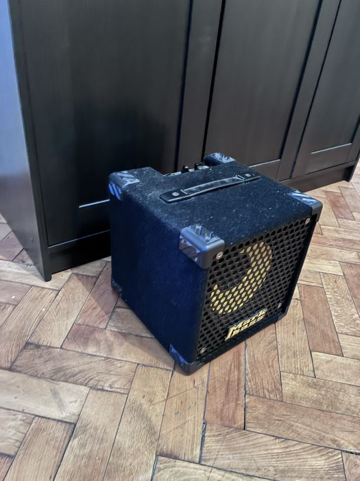 Markbass Micromark 801 малко бас комбо