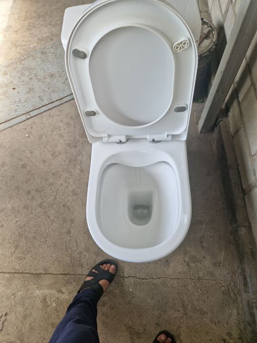 Продам унитаз состояние хорошее