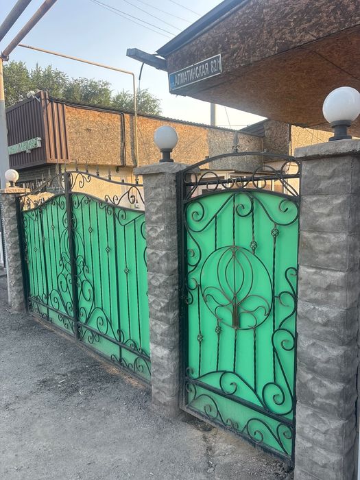 Продам ворота в хорошем состаяний