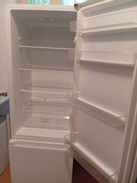 Combina frigorifica ( frigider)   GORENJE RK4182PW4 -  ca noua