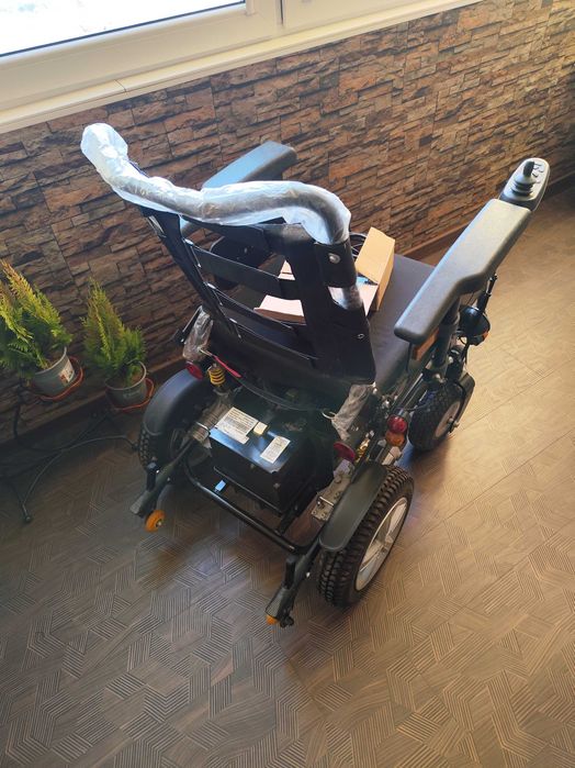 Акумулаторна инвалидна количка