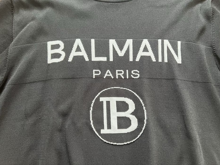 Пуловер Balmain.