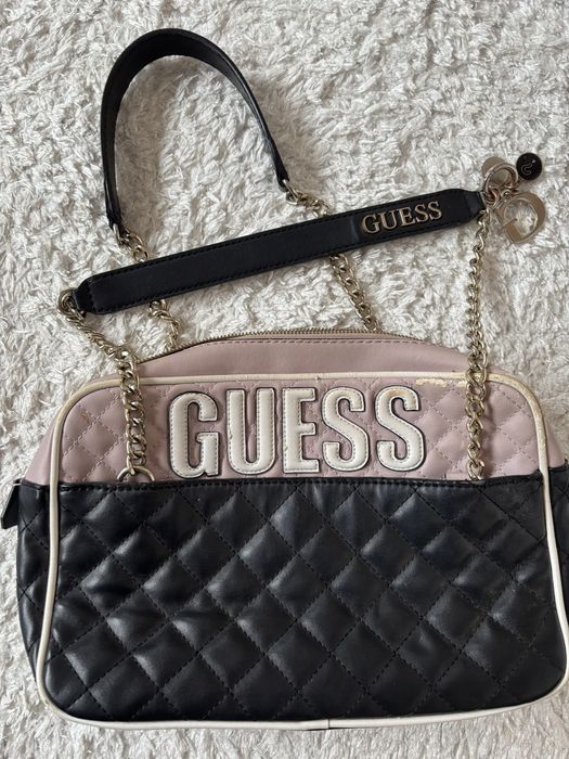 Дамска чанта Guess