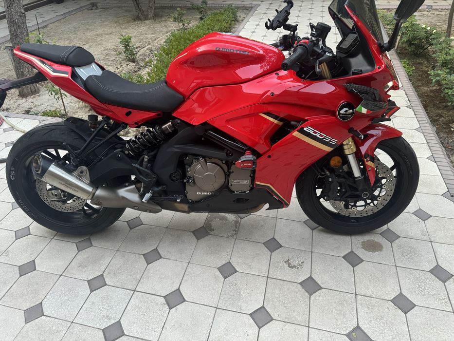 QJ Moto 600 SS.