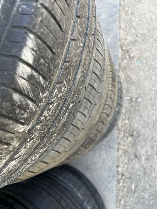 Продам летние шины YOKOHAMA 215/55/17