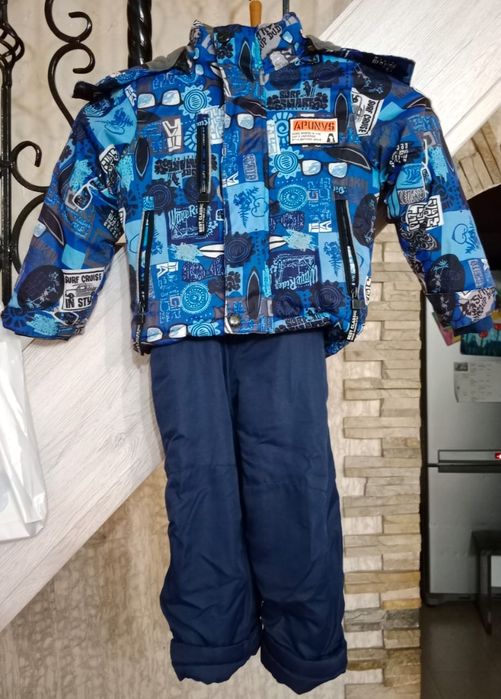 Продам детский комбинезон