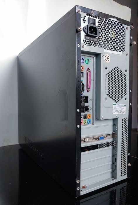 Продам сисиемный блок GIGABYTE