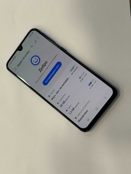 Samsung Galaxy A40 64GB / 4GB RAM