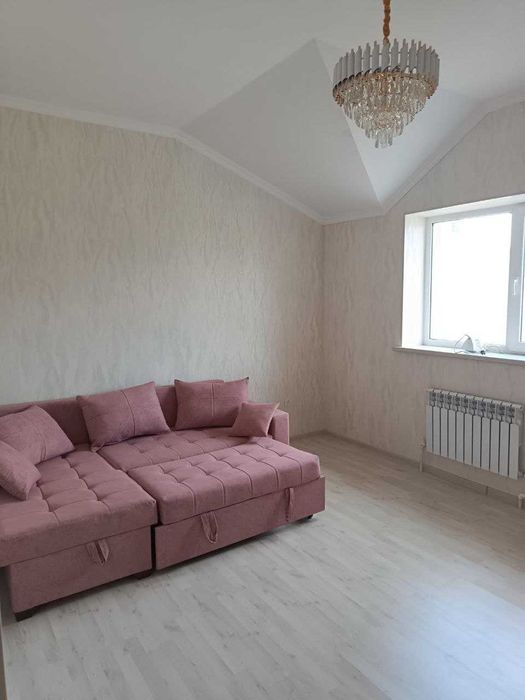 Продам квартиру двухкомнатную 42 квадрата