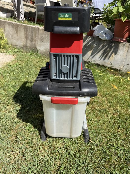 Валцова самопридърпваща дробилка 2800W