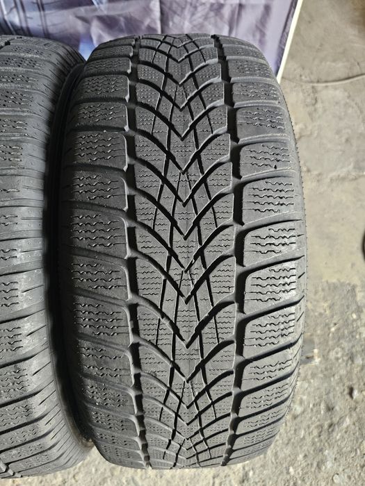 2 anvelope iarna 225 50 17 Dunlop Runflat