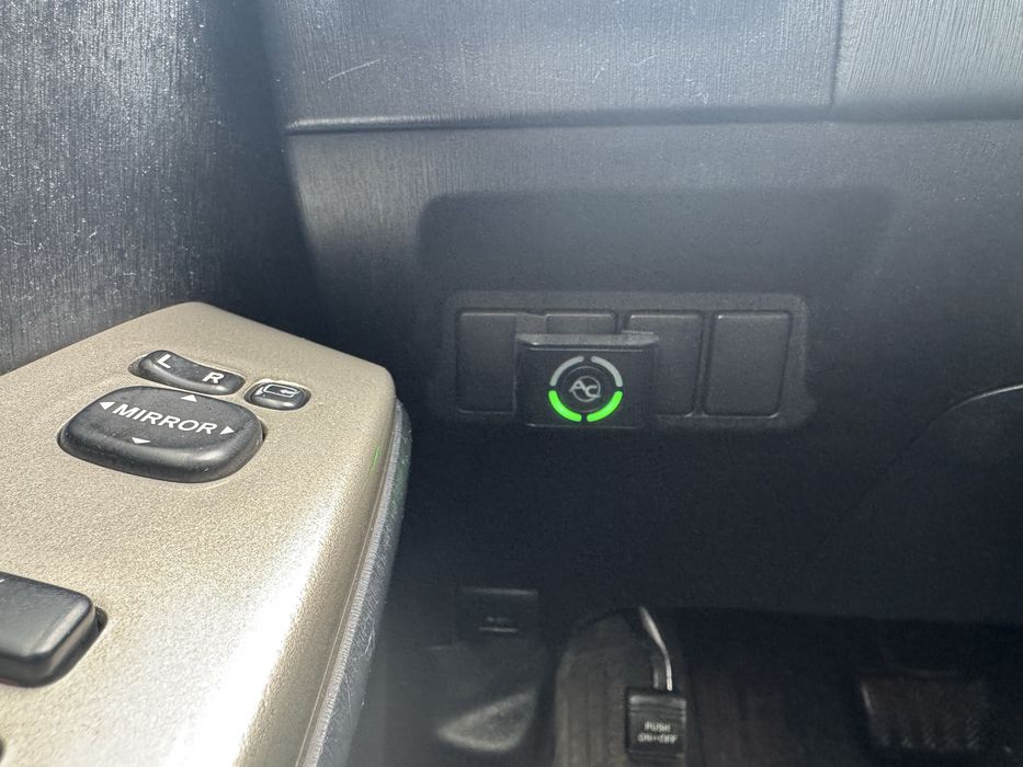 Toyota Prius Plus - 7 locuri