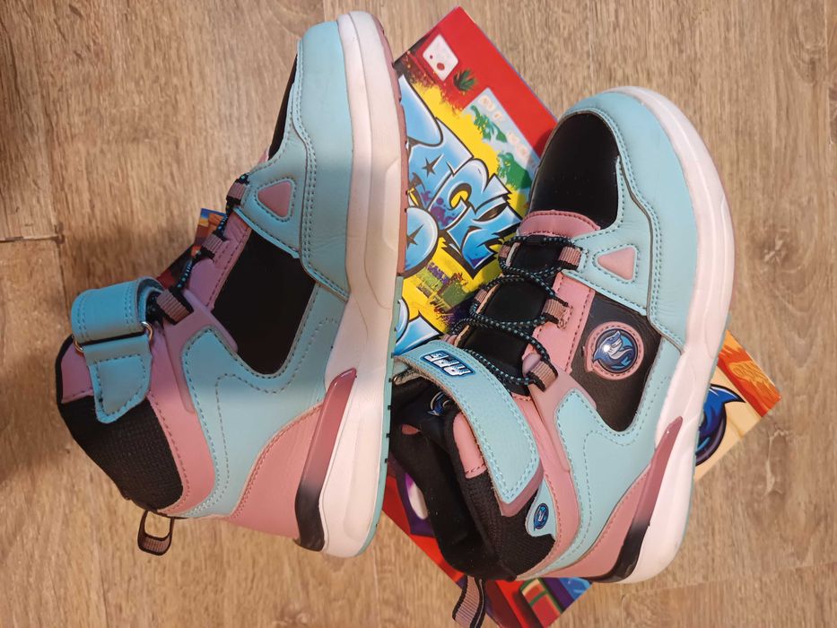 Детски зимни естествена кожа Trespass и боти черен лак