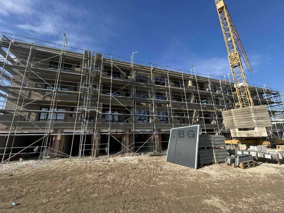 Продава се Тристаен апартамент в Пловдив, Остромила - 90 кв.м за 1589 €/кв.м - Снимка #8