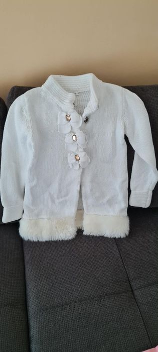 Много запазени дрехи за деца