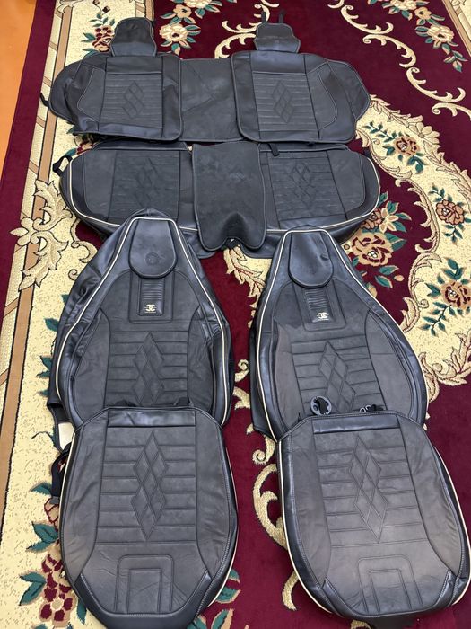 Чехоль кожный на автомобиль легковый