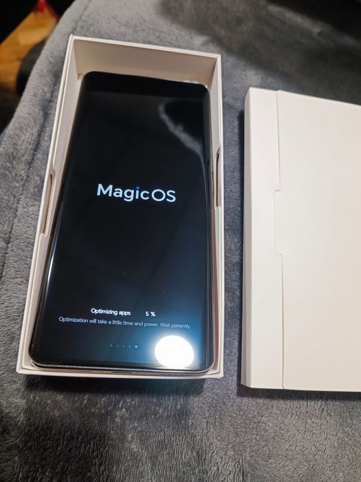 Телефон HONOR magic 6